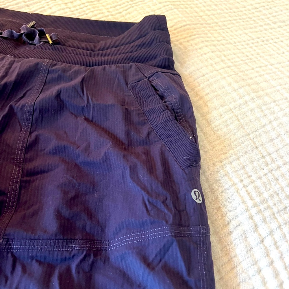 LULULEMON. Size 8. Studio dance Pant.